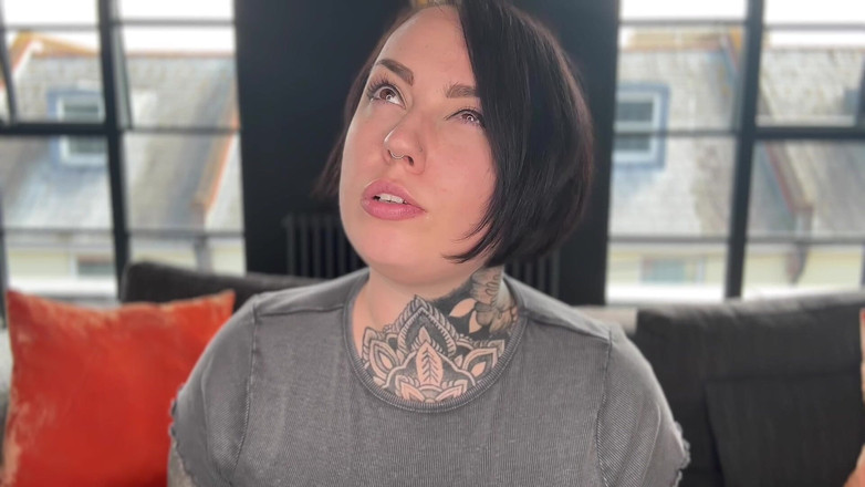 Miss Valentina: Mira a mis ojos y entrega el control