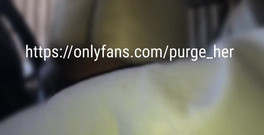 Purge_her: Štíhlá hnědá velká pysky namočená mého ptáka na předním sedadle