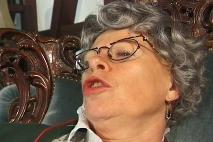 German's Fat and Old Ladies: 独奏德国奶奶喜欢抚摸她的阴户