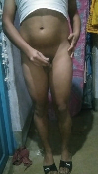 Sissy Lily Video nou - Masterbating Pula mică