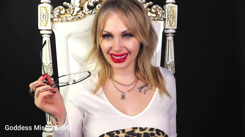 Goddess Misha Goldy: Eu vou conquistá-lo com meus lábios, fumaça mágica e anel!...