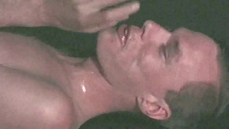 Gaybareback: Ce mec peut se sucer