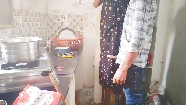 Fuckkkker: Švagrová viděla tlustého ptáka švagra, řekla mi, že mě taky šuká