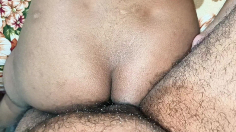 Bithi69gril: 彼氏との初めてのセックス、激しくハードな新しいセックスパート2