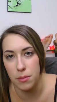 Kimber Lee dává lemování a polykání kouření spermatu !!