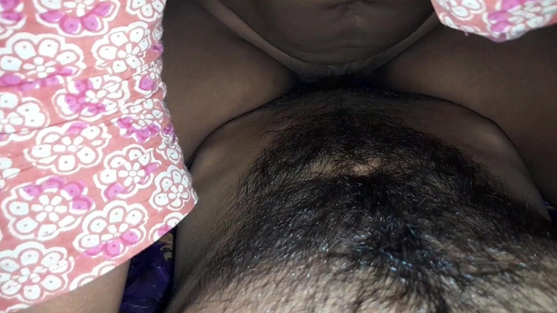 xxxking: 내 자지에 따먹히는 Raveena Bhabhi