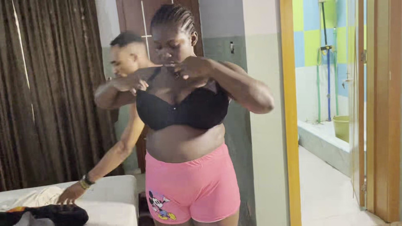 Africanbestsex007: Üzerime işe bebeğim... Sahne Arkası