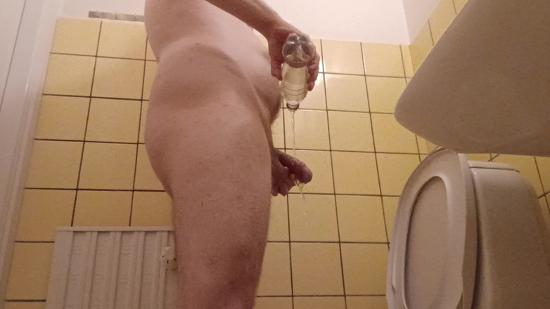 Ed Eden: Podlewanie kutas