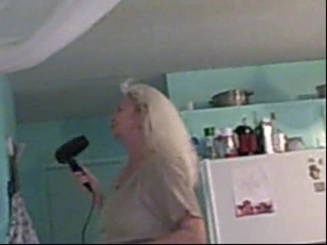 BBW nurse Vicki adventures with friends: Granny blows her hair