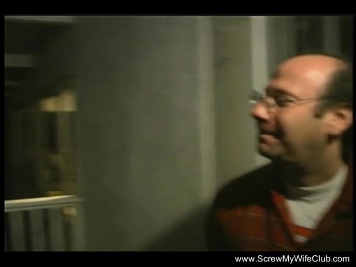 Screw My Wife Club: Morena gata adora ter orgasmos com sua bunda