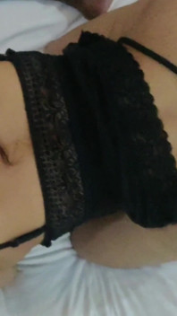 Fantasy riya perfekter körper, schwarzer nachtanzug gibt blowjob
