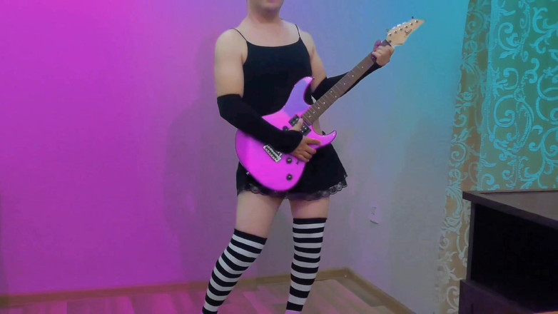 Kitty_Cross: Ti sto seducendo con musica romantica e ti farò sentire...