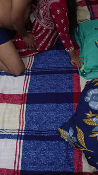Couple desi indien, vidéo réelle non coupée, des mecs gros jouissent