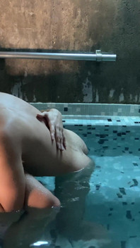 Sauna bareback - follada de garganta, estiramiento de agujero, polla gruesa y chorreo de leche
