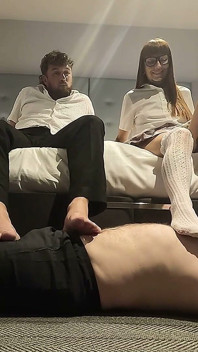 Nous utilisons notre cocu comme repose-pieds