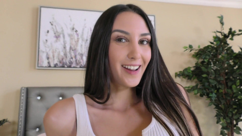 Lethal hardcore videos: Brunette Natalia Nix Spreads Her Legs for Her Stepdaddy