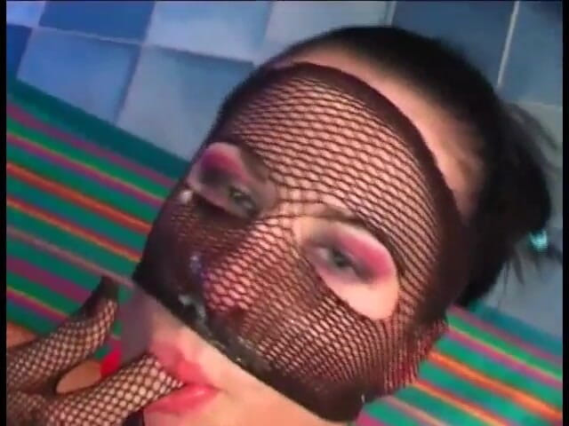 Fetish Desire: Lateks kadın egemenliği ve göt sikişi