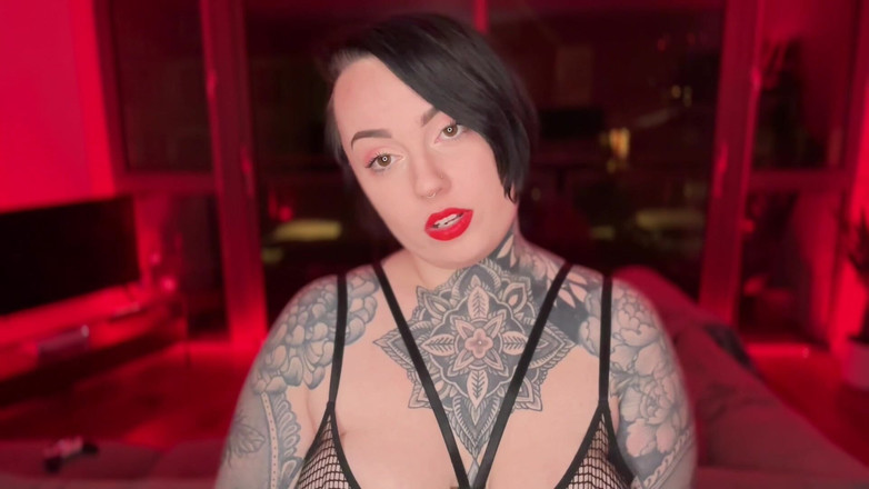 Miss Valentina: Piccolo cazzo energia