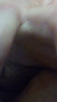 First Glimspe at Kush's Pussy