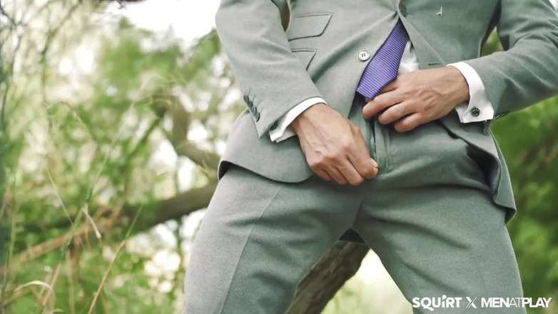 Squirt Studios: उत्तेजित Alexandro cabrera और tom Storm बिना कंडोम आउटडोर