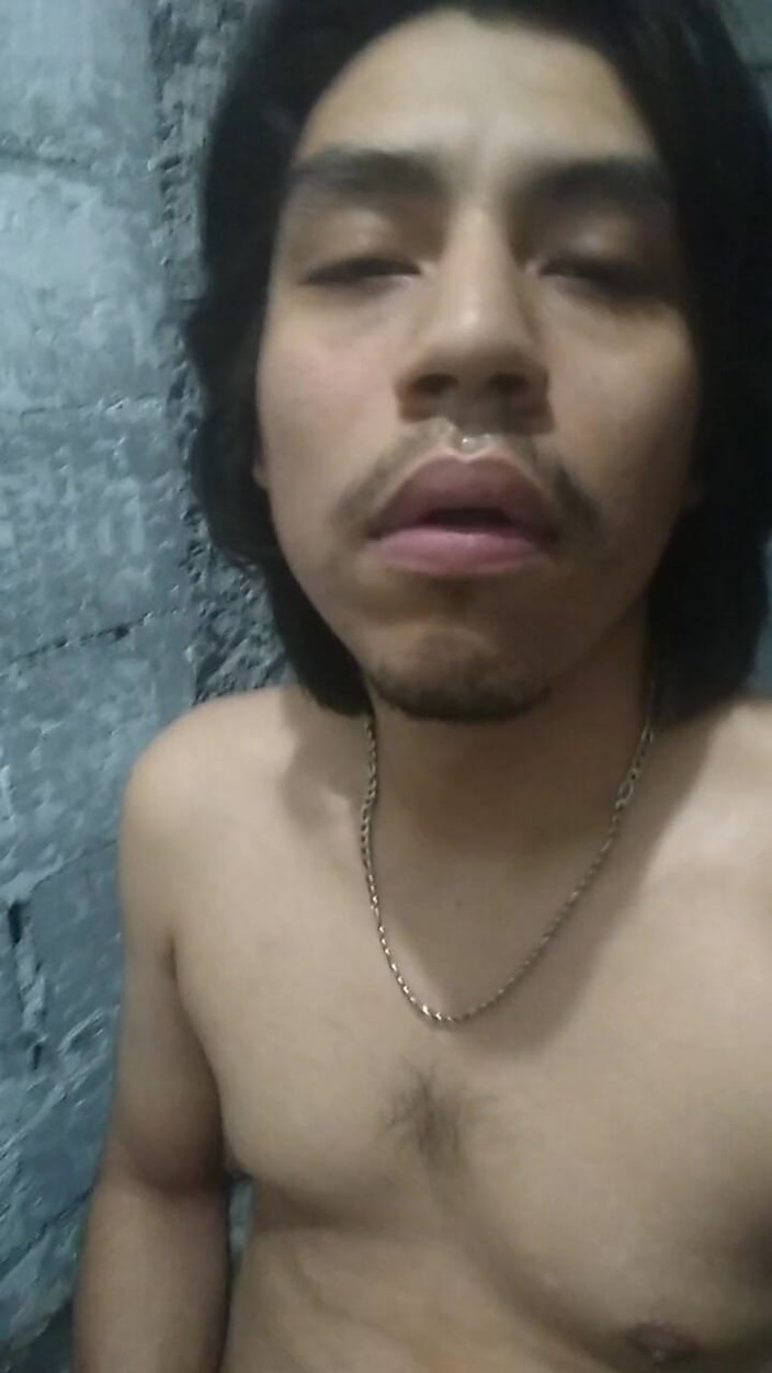 AlexAlejandro13: Sputando fuori tutto il mio corpo