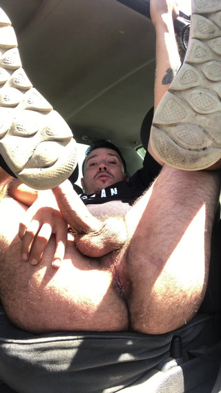 Hardnoisex: POV In The Car: Wachten... Maar ik kon het niet...