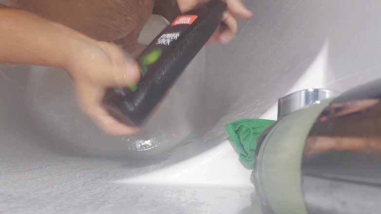 Djk31314: Thời gian tắm tại phòng tập thể dục