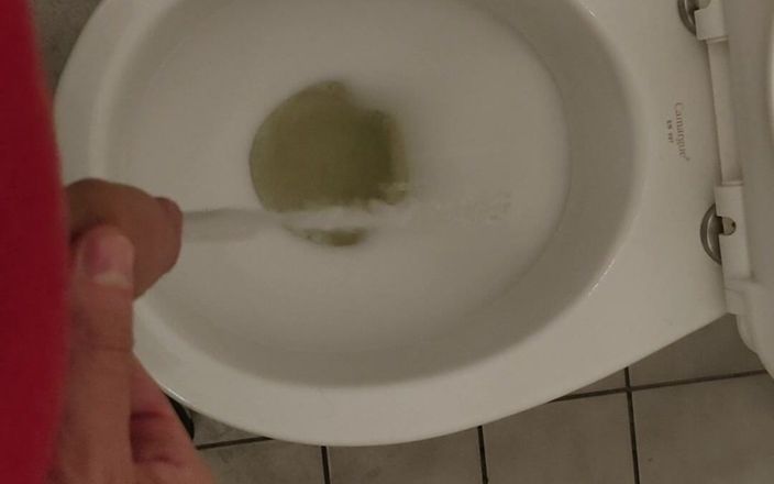 Bayer911: Pisse dans un pub