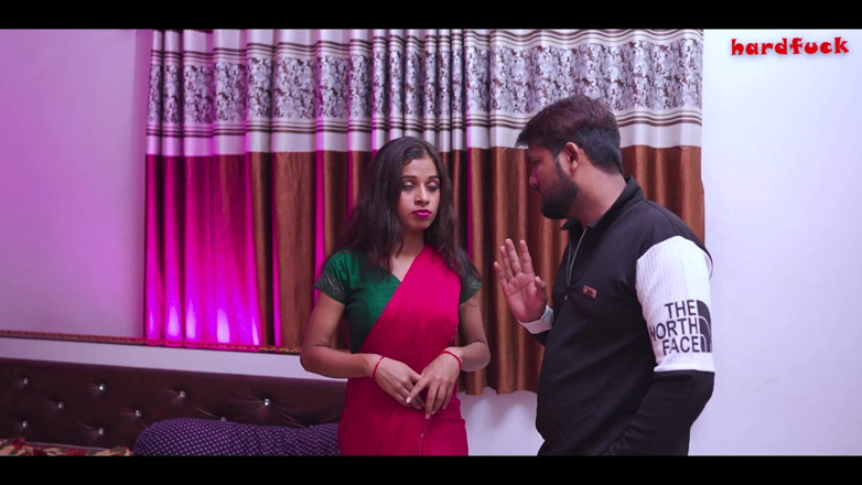 HARDFUCKING: An Unangulated Beautiful Girl in a Saree Is Roaming in...