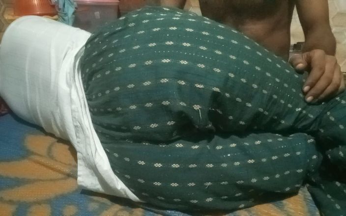 Pooja Sexy: Cumnata are parte de sex foarte puternic 14 în bucătărie