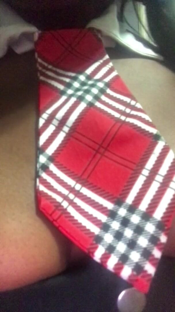 MilfMe29: Milfme29 führt sinnlichen striptease und langsamen tanz durch