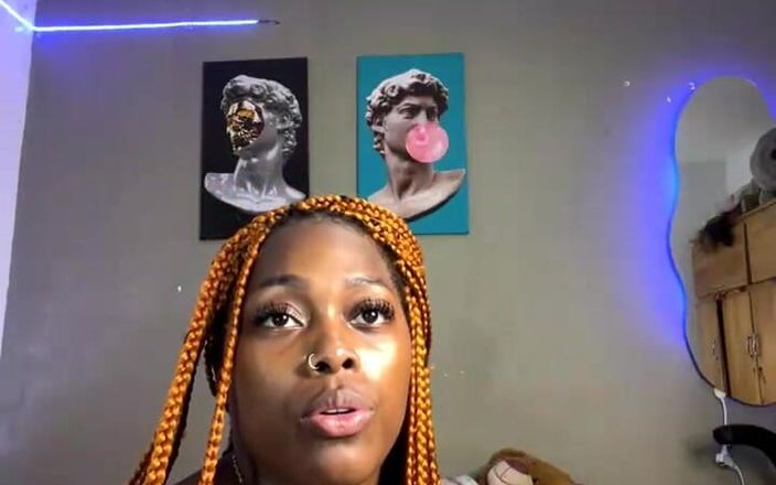 Lily Baudinx: Дрочити мою феноменальну дупу, епізод 1156