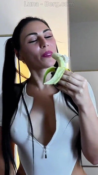 The Horny Stepsister Came Back for More - Deepthroat, Banana Play, Pussy Licking, Hard Sex and Mouth Cum