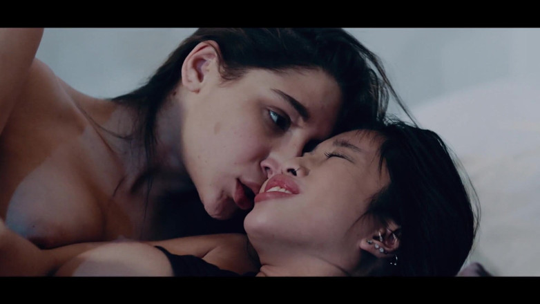 SweetheartVideo: Stává se z Elsy scéna 1 mladá láska