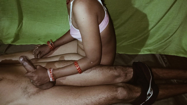Sexy jaan: Bhabhi Is Having Sex with Her Husband in Desi Style