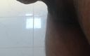Xxxfune: Vidéo solo dans la salle de bain