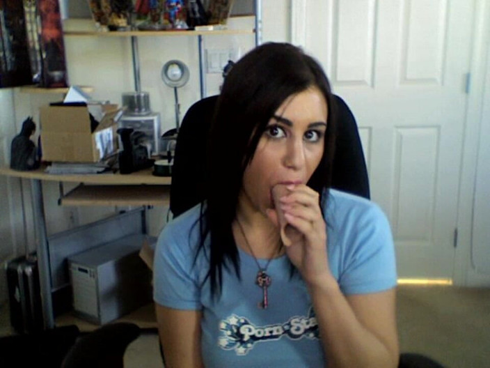 LegalThisWeek: 惠特尼·史蒂文斯假阳具吸盘主演惠特尼·史蒂文斯