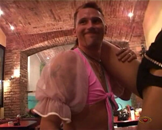 Big Sister: Espectáculo divertido en hermana mayor