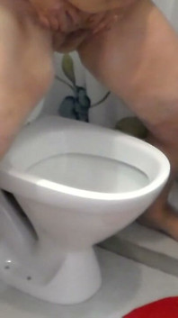 Jen Is Peeing Alot in the Toilet