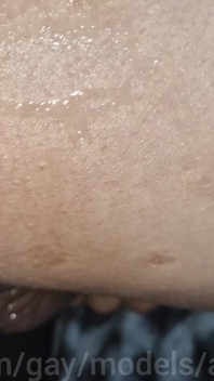 Nu o să crezi nașterea unei mari păpușă din fundul unui Femboy lui!