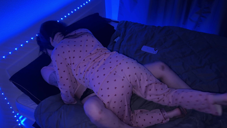 LuchCrush: She Came Twice Before Taking Control and Fucking Me.