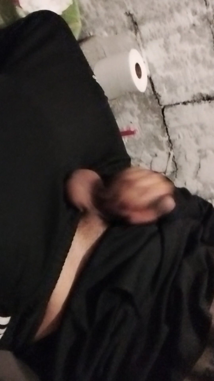 AlexAlejandro13: Se Acabó El Primero Tiempo Y Me Pongo Caliente