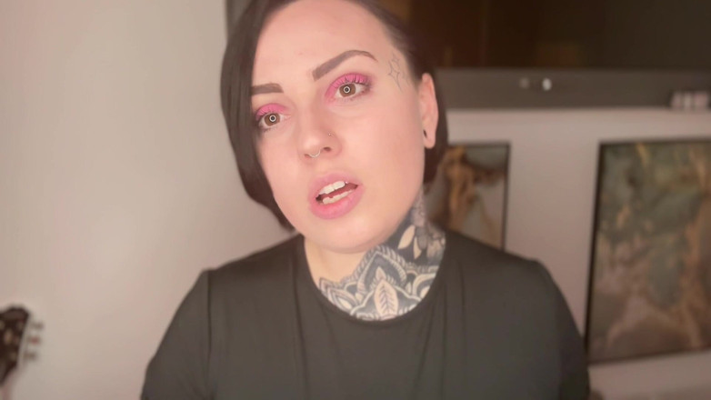 Miss Valentina: Zeck mir dieses höschen