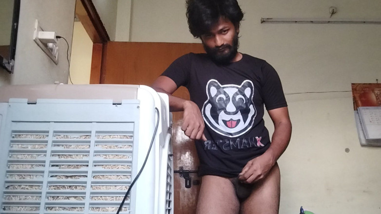 KUMBHA MANOJ KUMAR: Xhard Star India Kini Lebih Banyak Video Di Negara Tempatan