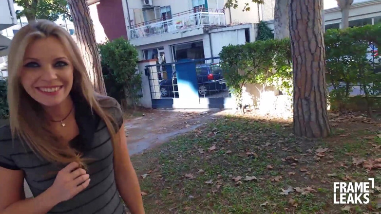 Pinko Club: Pov Lucy Ferrero na pláži s Tina Princess