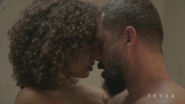 Fever Films: Para rucha się w łazience po woskowaniu
