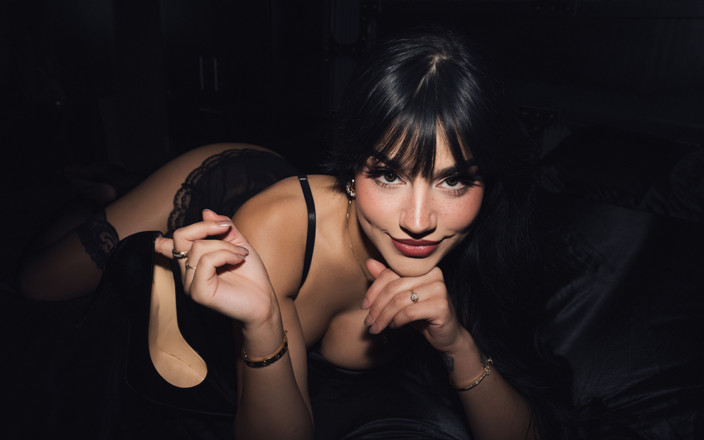 SheCRUMBLED: Coppia sposata al guinzaglio ragazza esotica hannah jo per un...