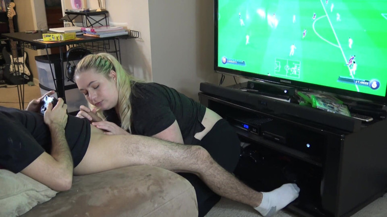 LustfulGeeks: Sakso ve Fifa Gaming