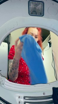 Un Beau-fils Baise Sa Belle-mère Coincée Dans Un Lave-glace - Finition Torride Au Creampie