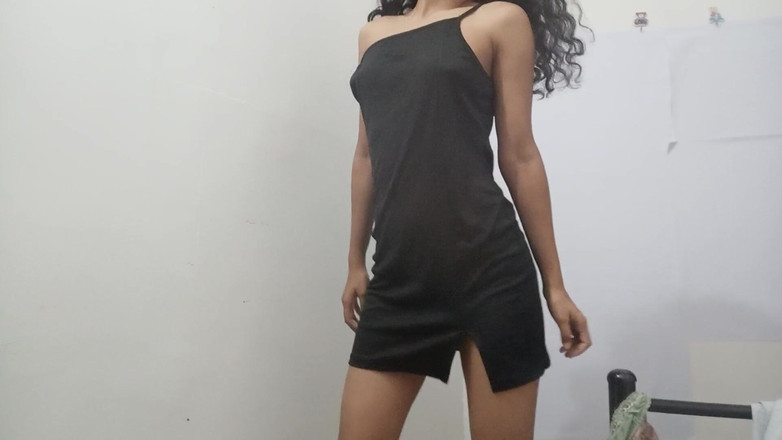 desigirl93: Vin acasă de la petrecere dorind să mă ating